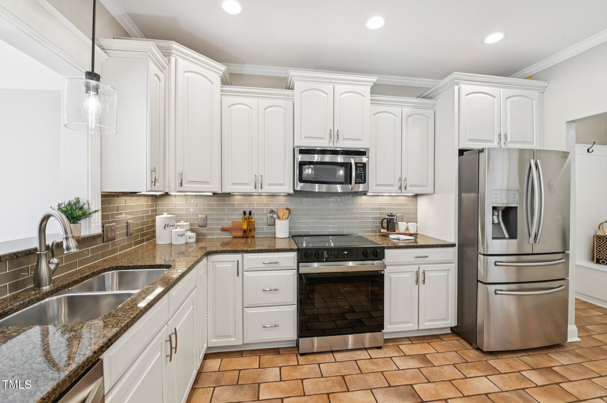 116 Dallavia Court