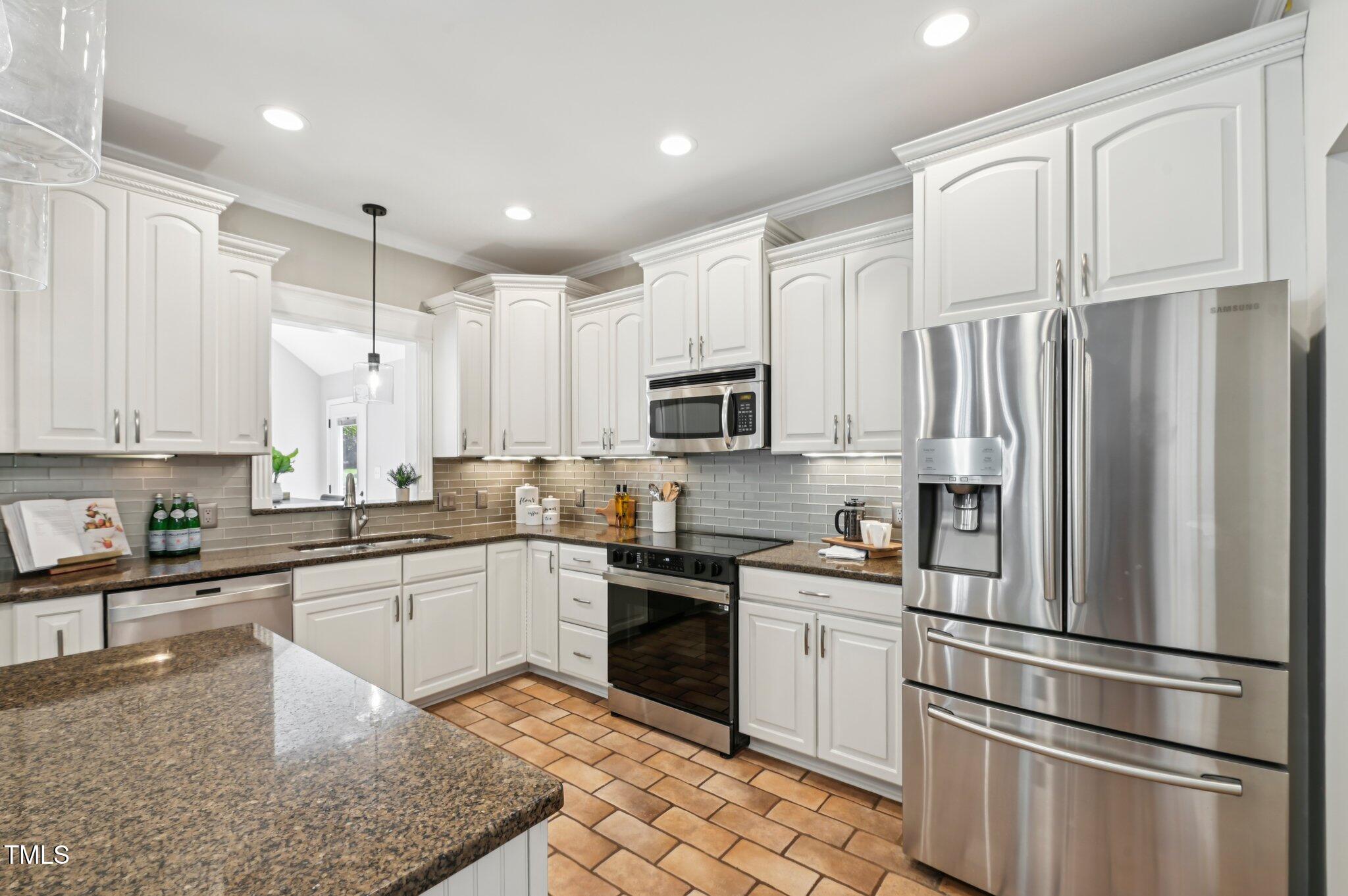 116 Dallavia Court