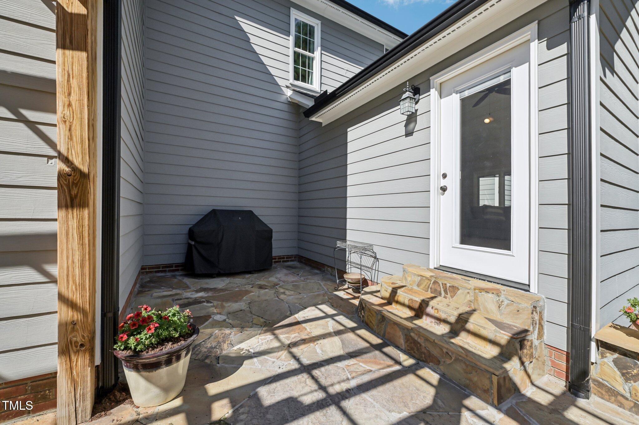 116 Dallavia Court