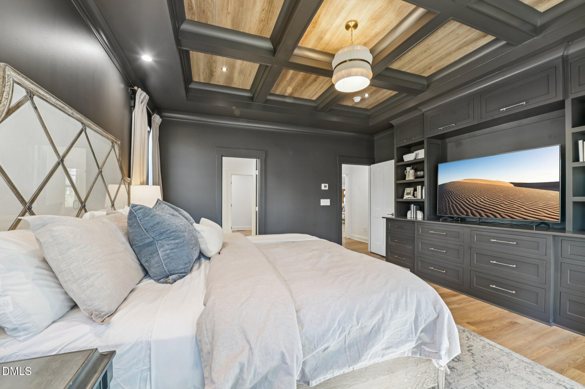 6504 Birkdale Court