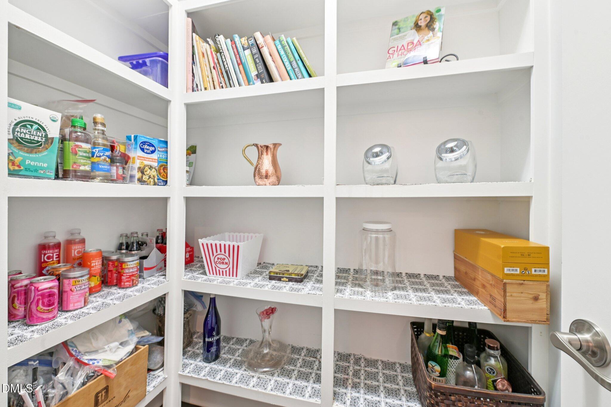 1314 English Cottage Lane