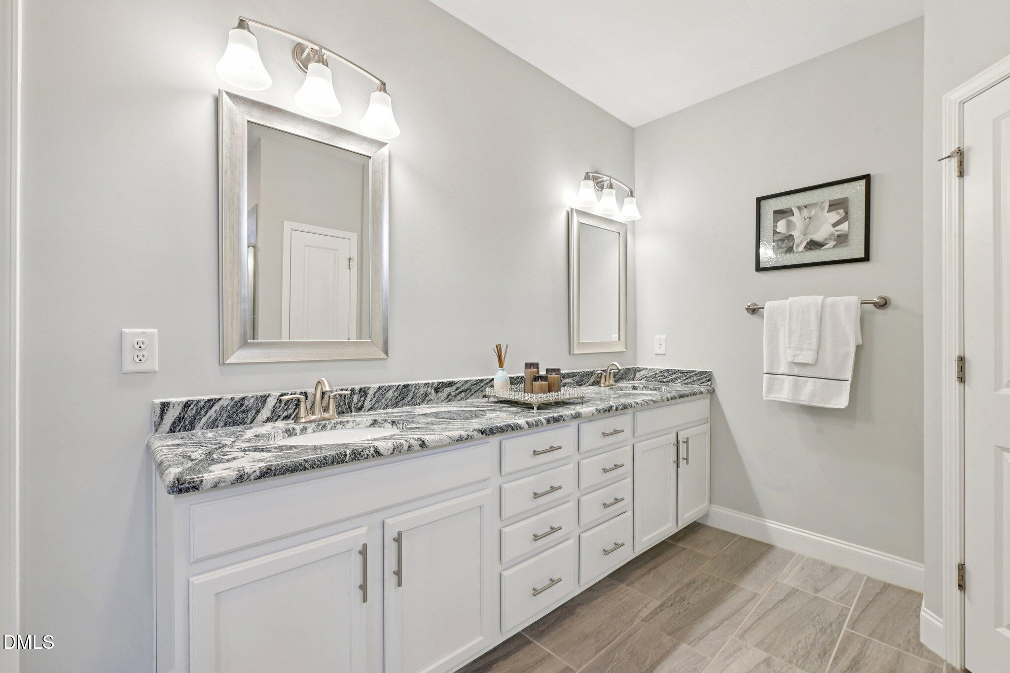 1314 English Cottage Lane