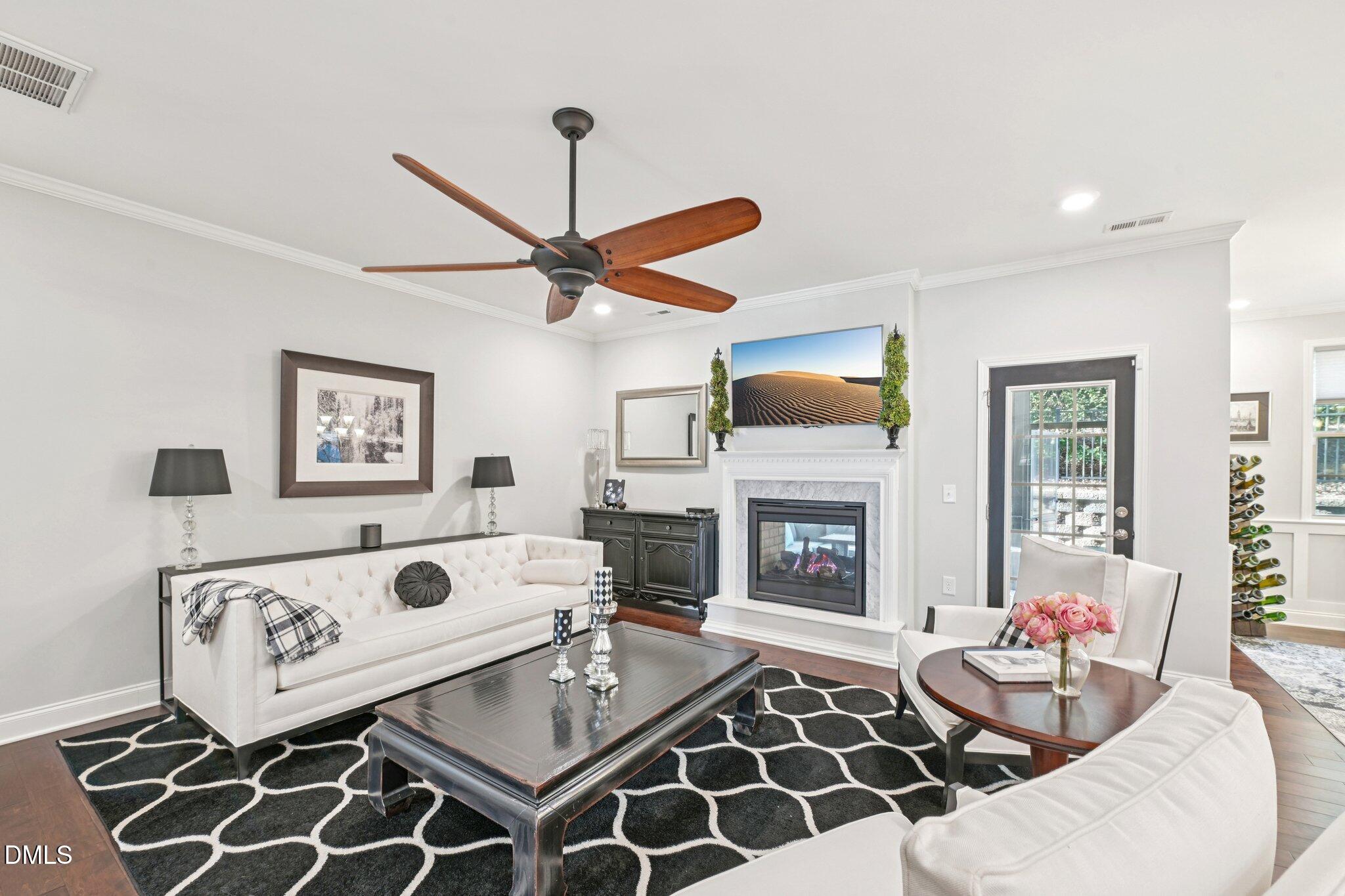 1314 English Cottage Lane