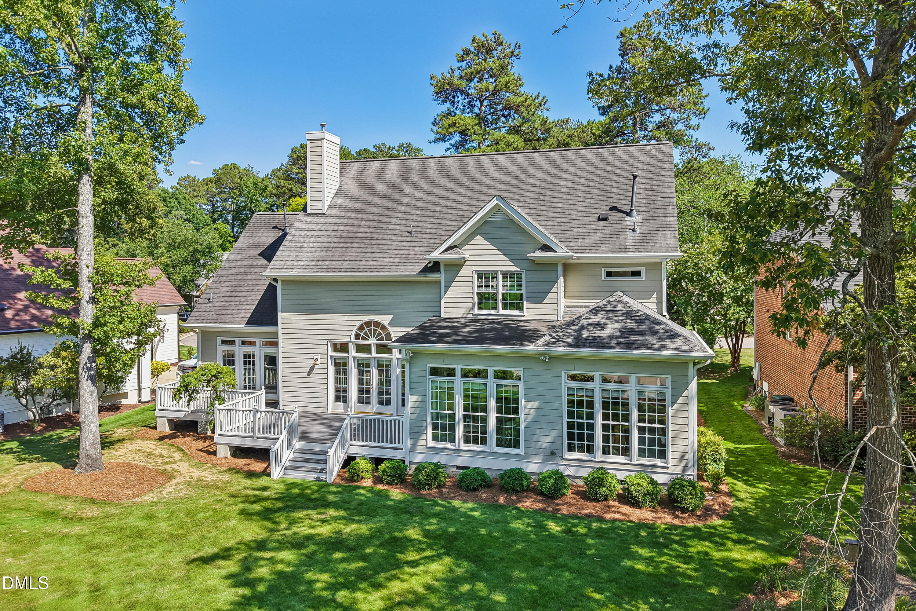215 Old Pros Way
