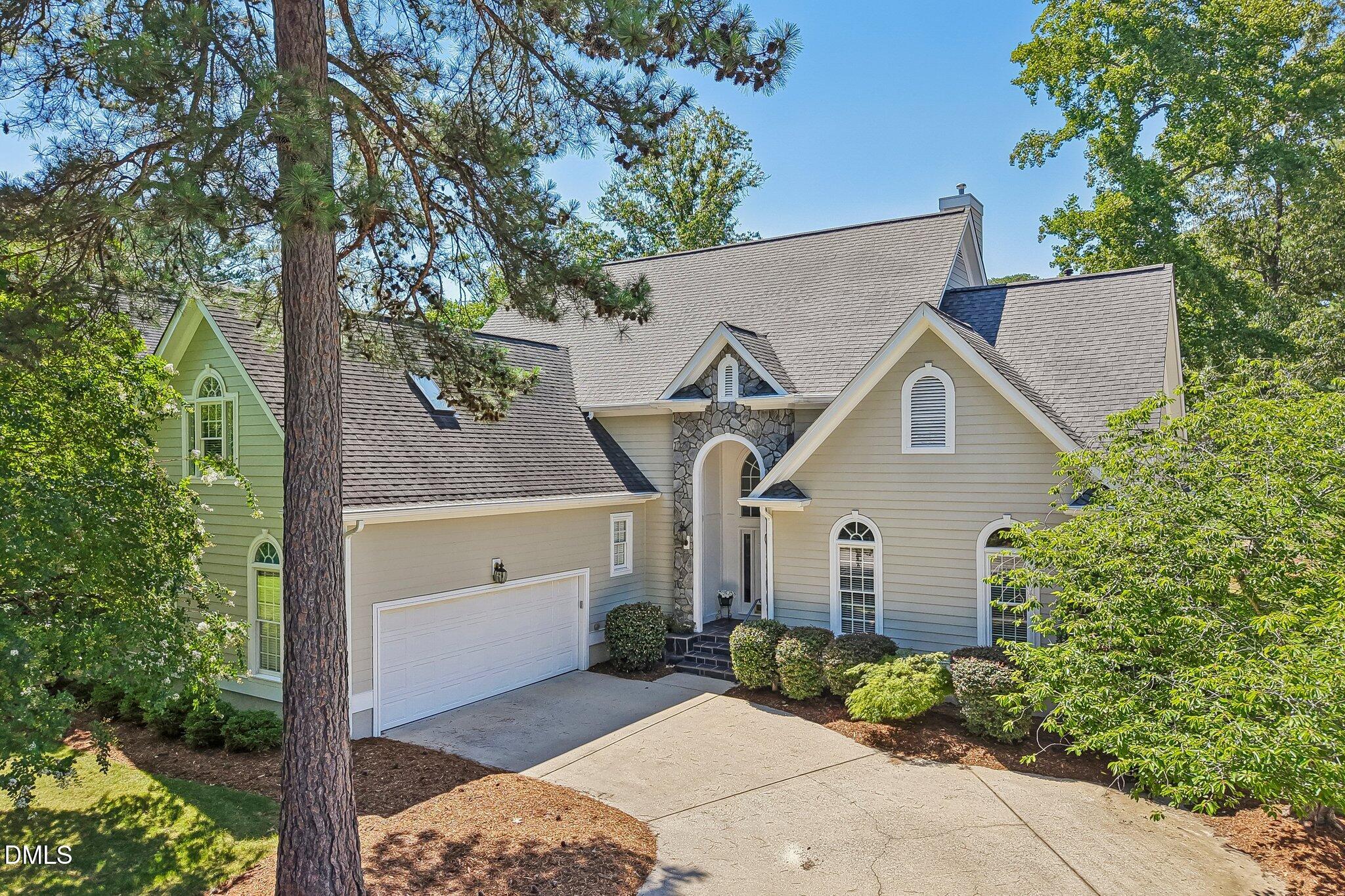 215 Old Pros Way
