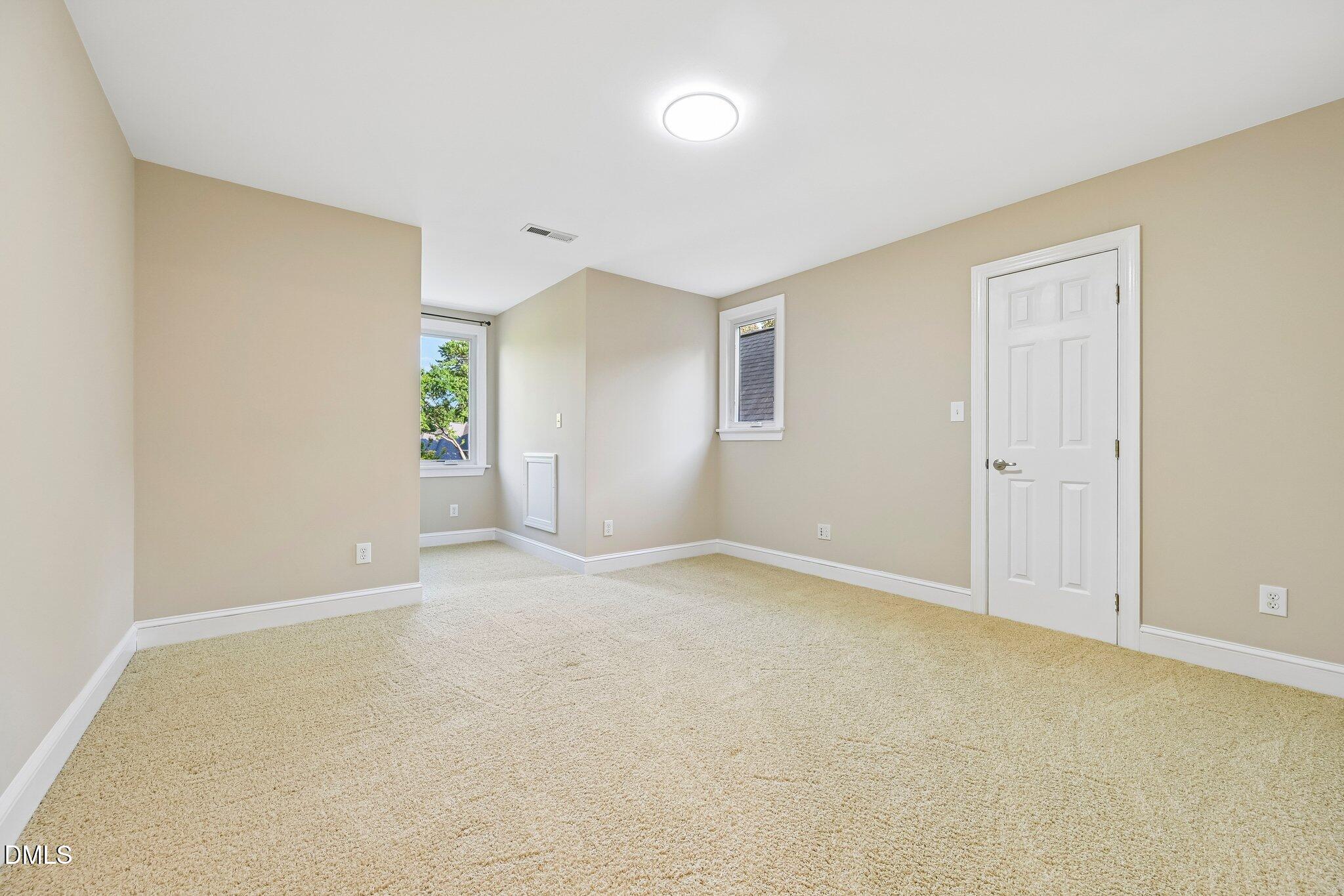 275 Hogans Valley Way