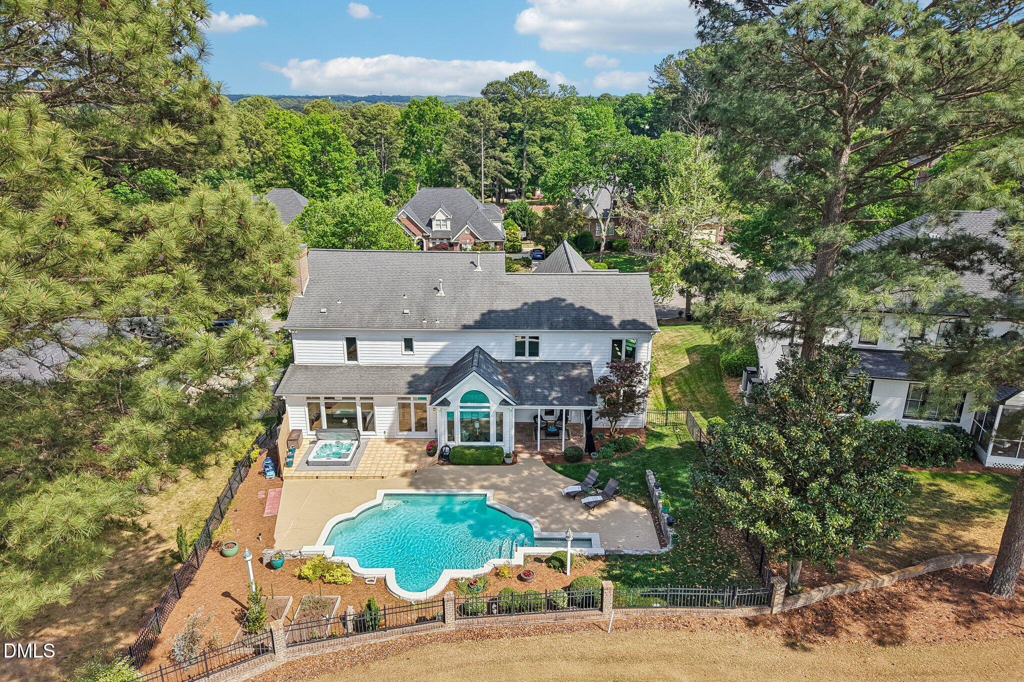 275 Hogans Valley Way