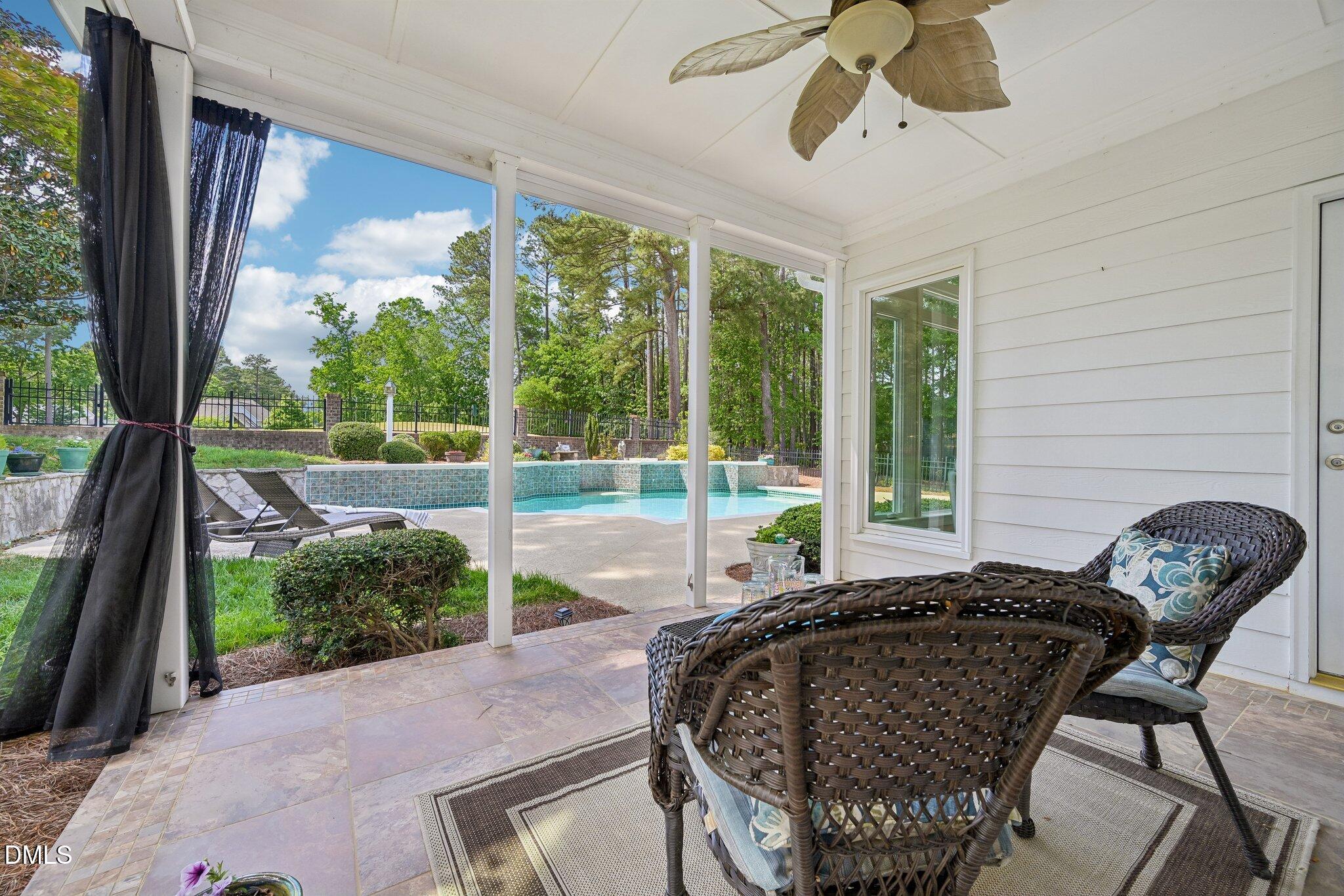 275 Hogans Valley Way