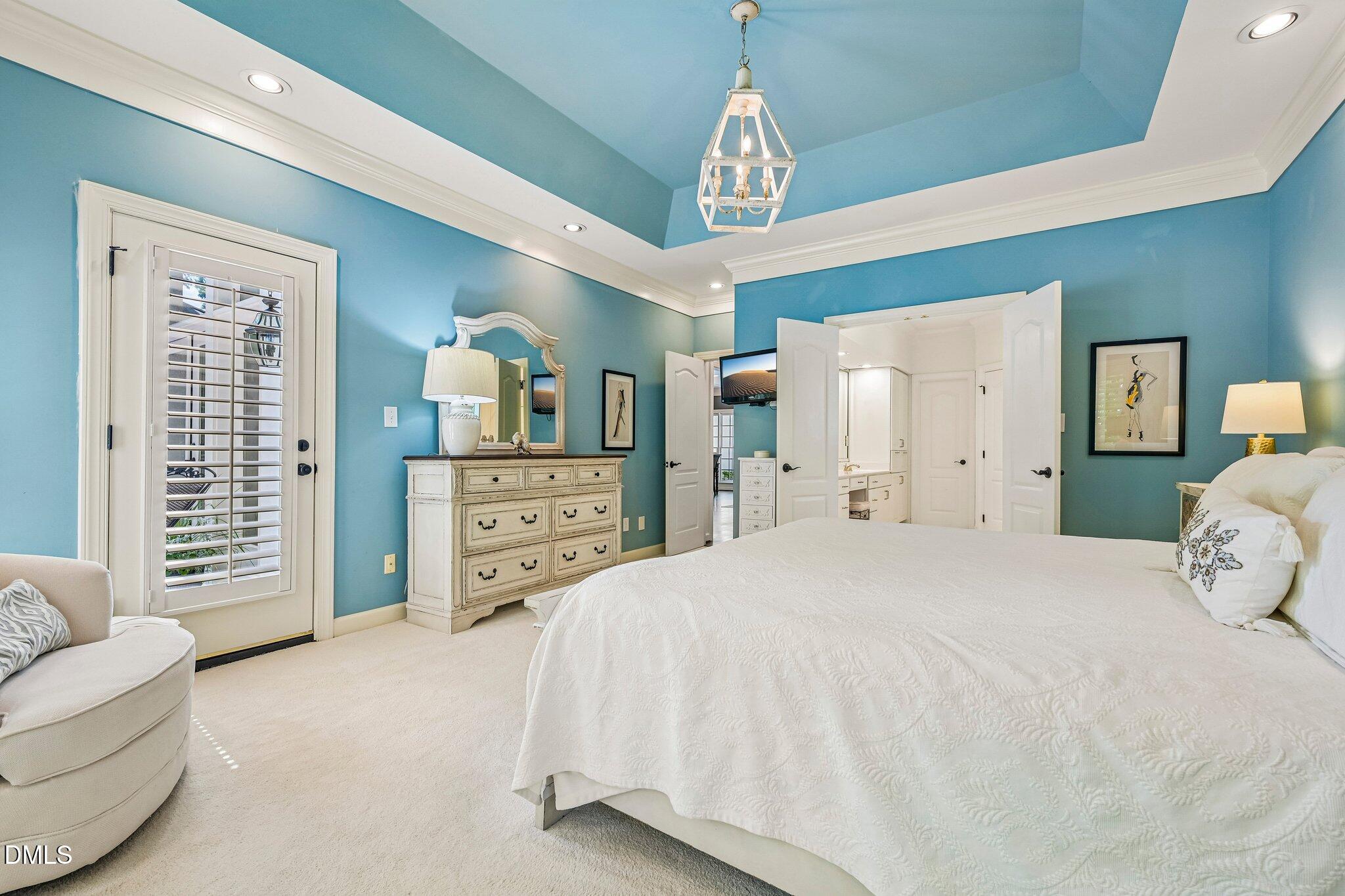 105 Versailles Drive