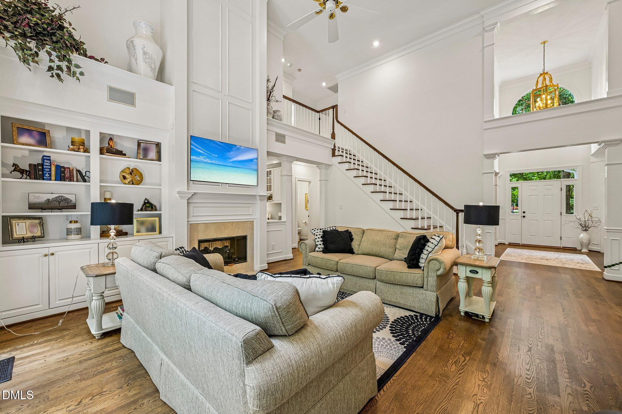 105 Versailles Drive