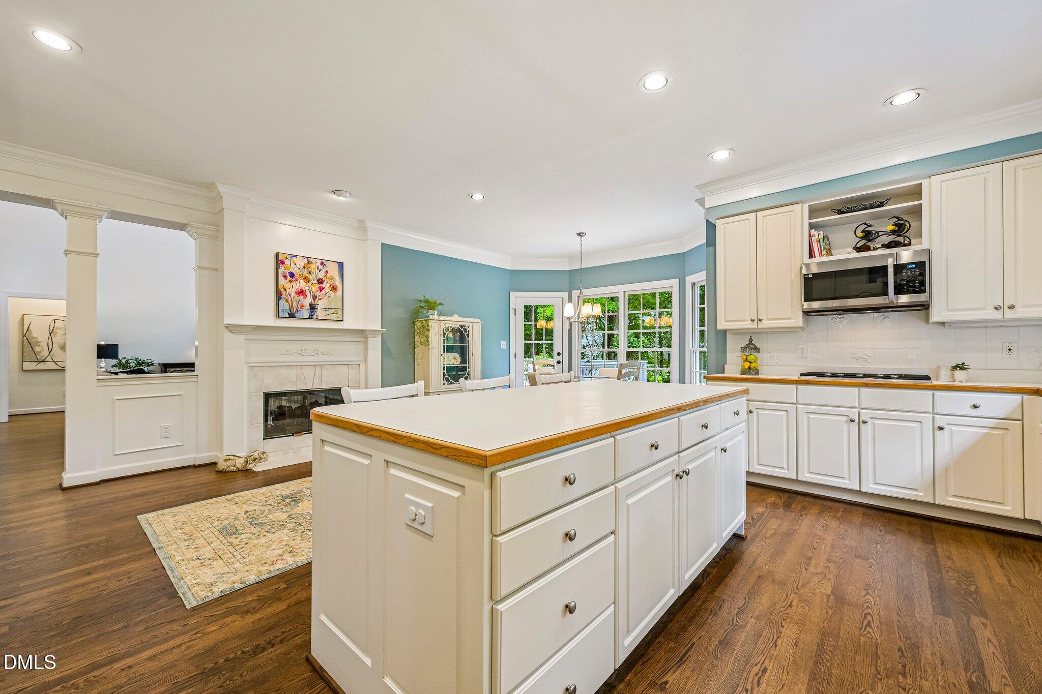105 Versailles Drive