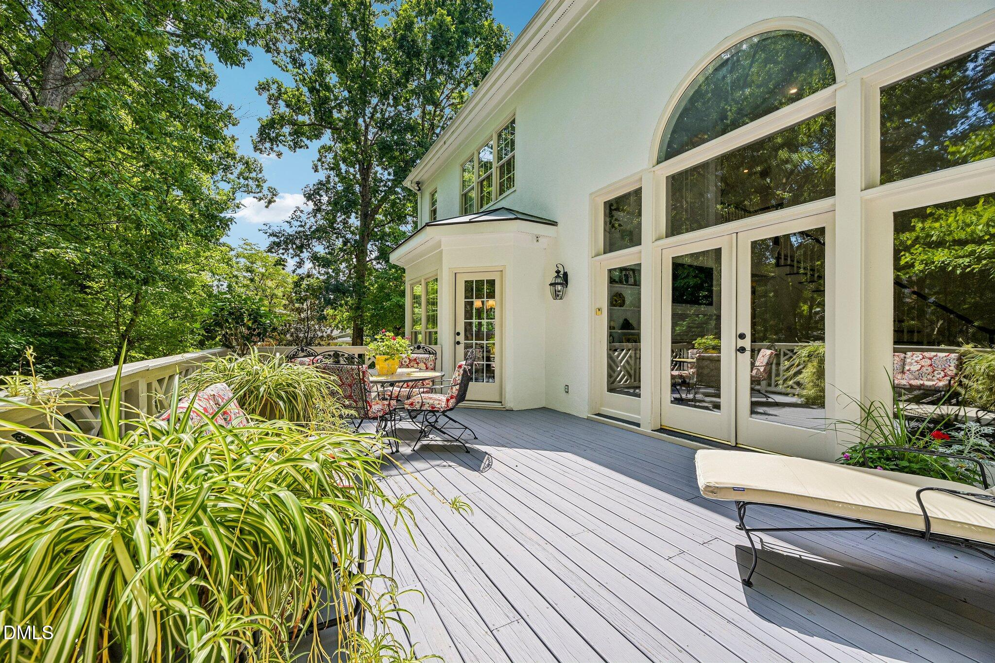 105 Versailles Drive