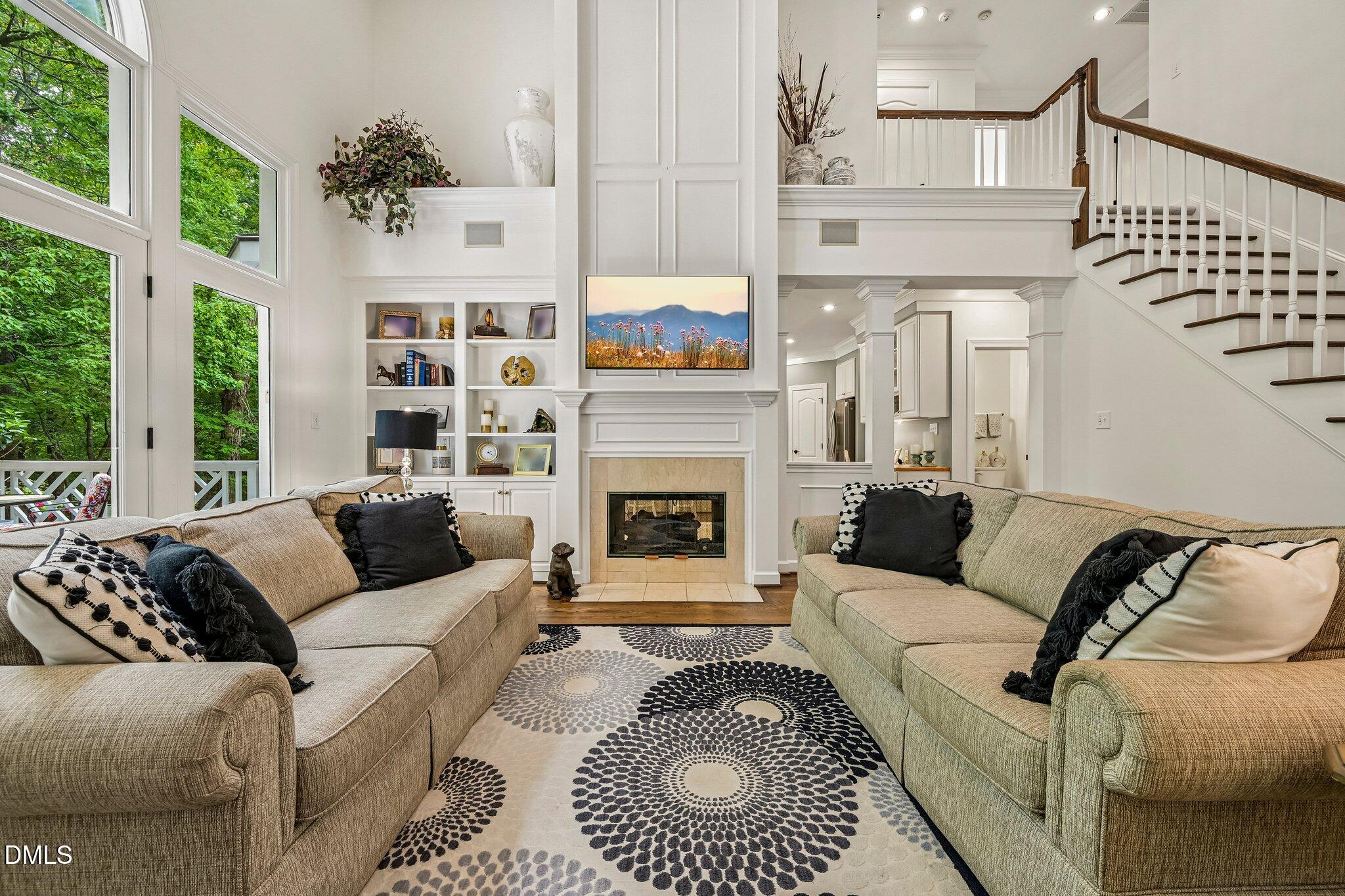 105 Versailles Drive
