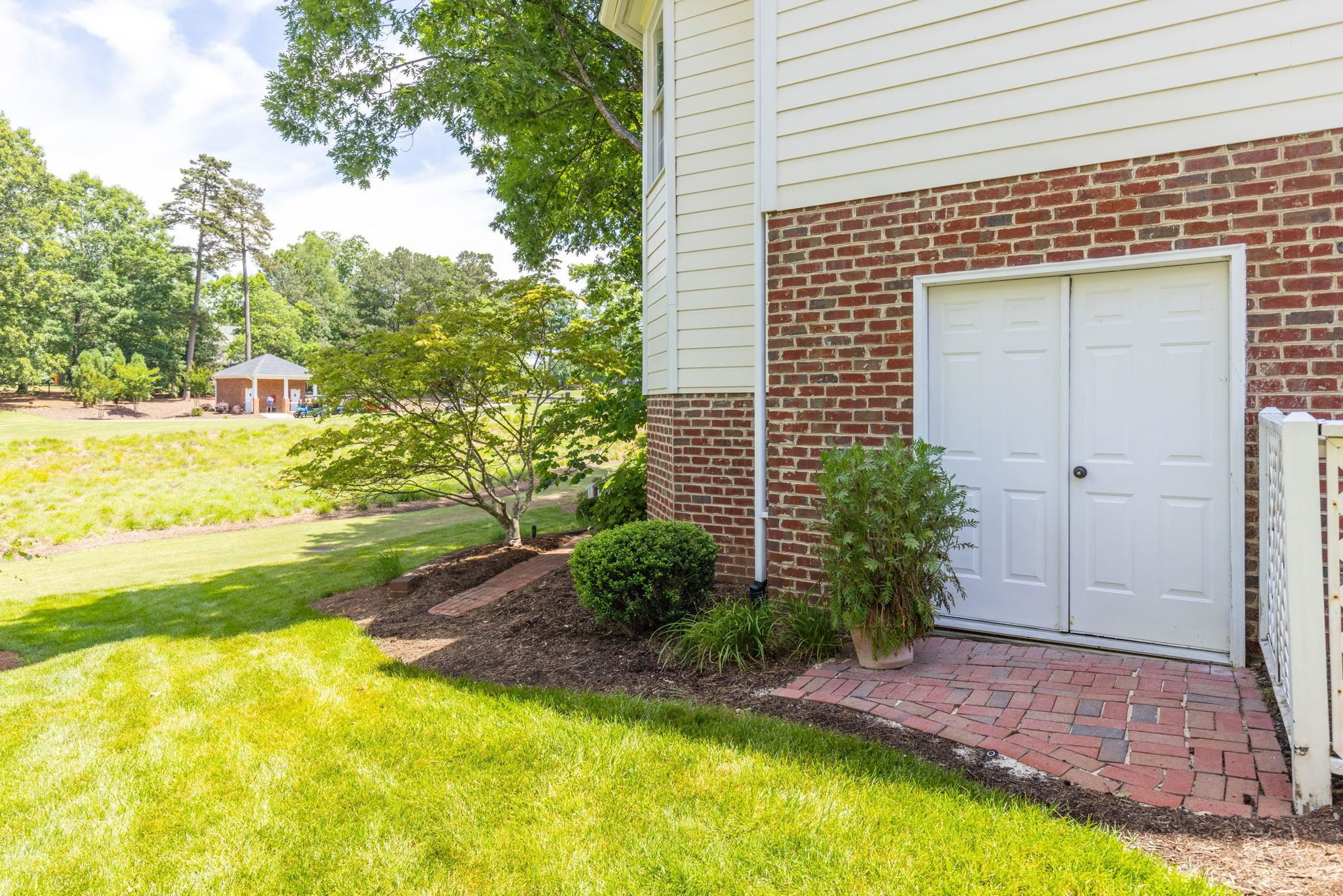 204 Lewiston Court