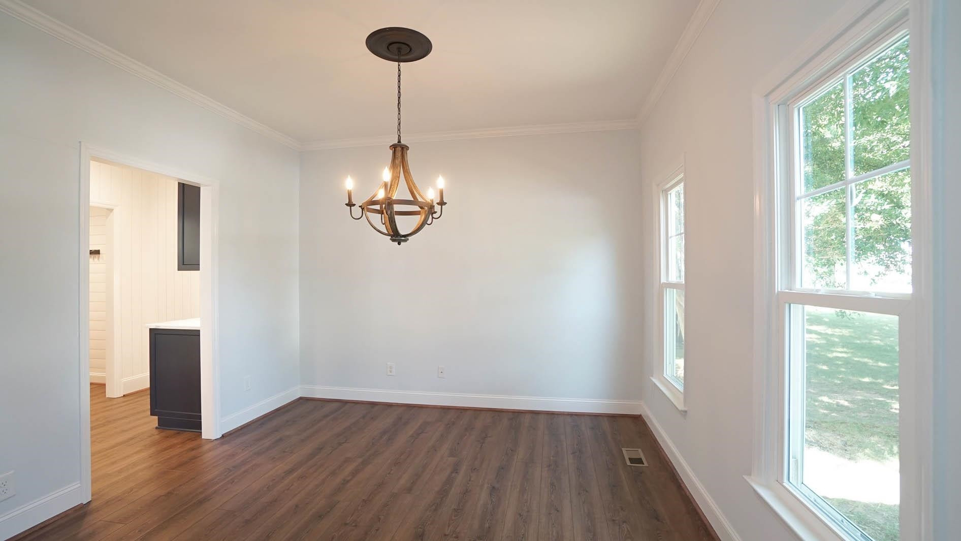 101 Lakeleaf Court