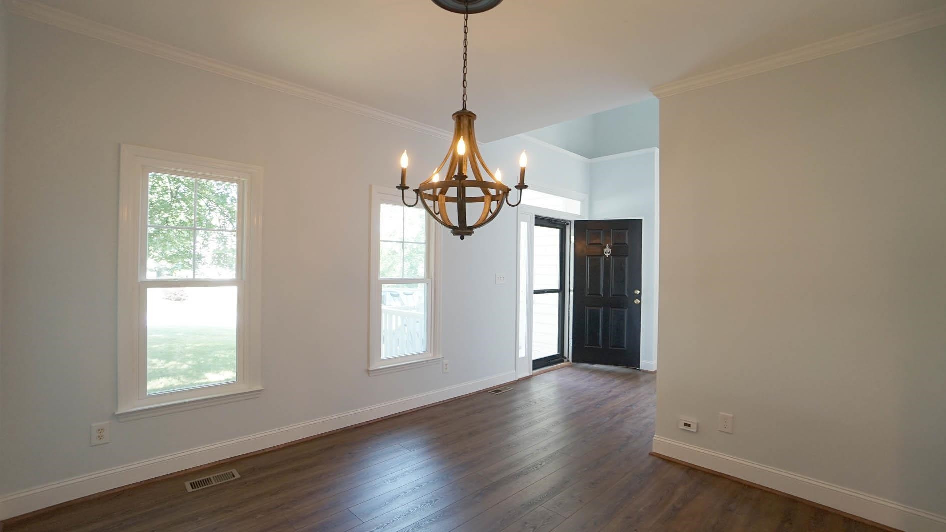 101 Lakeleaf Court