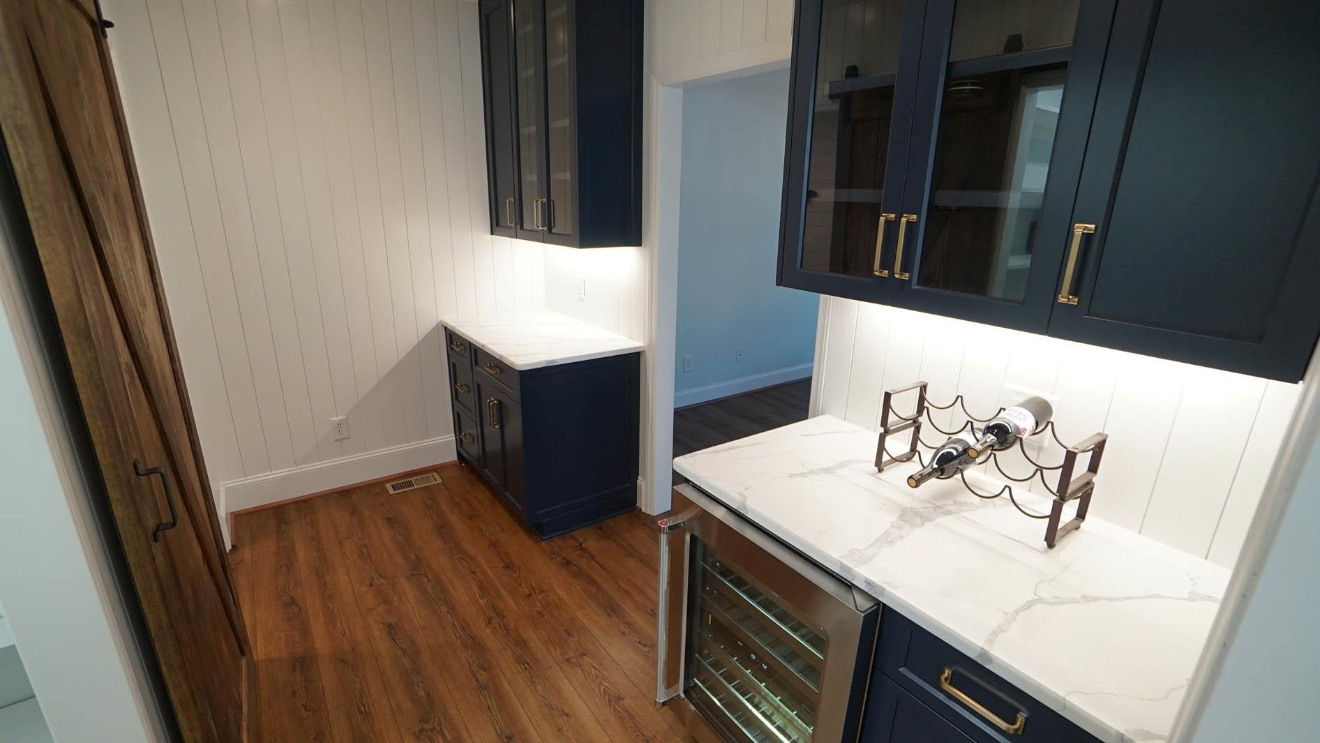 101 Lakeleaf Court