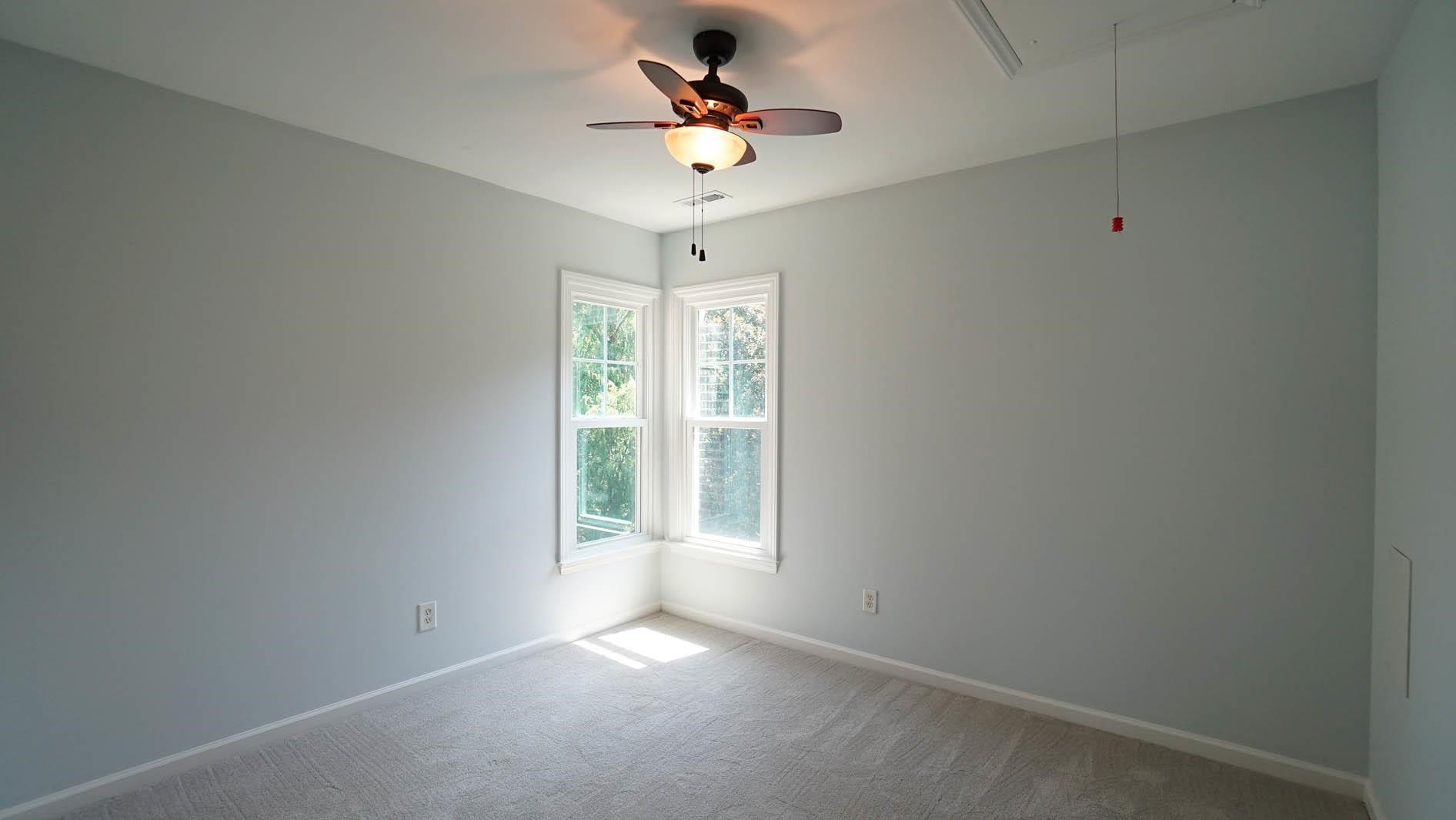 101 Lakeleaf Court