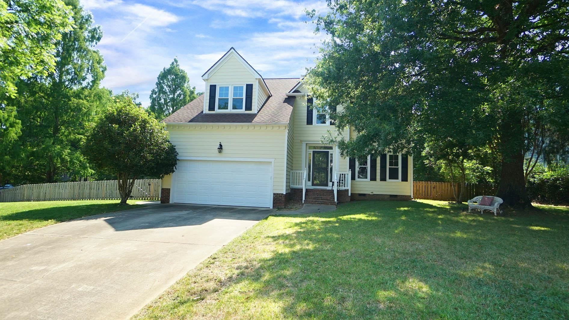 101 Lakeleaf Court