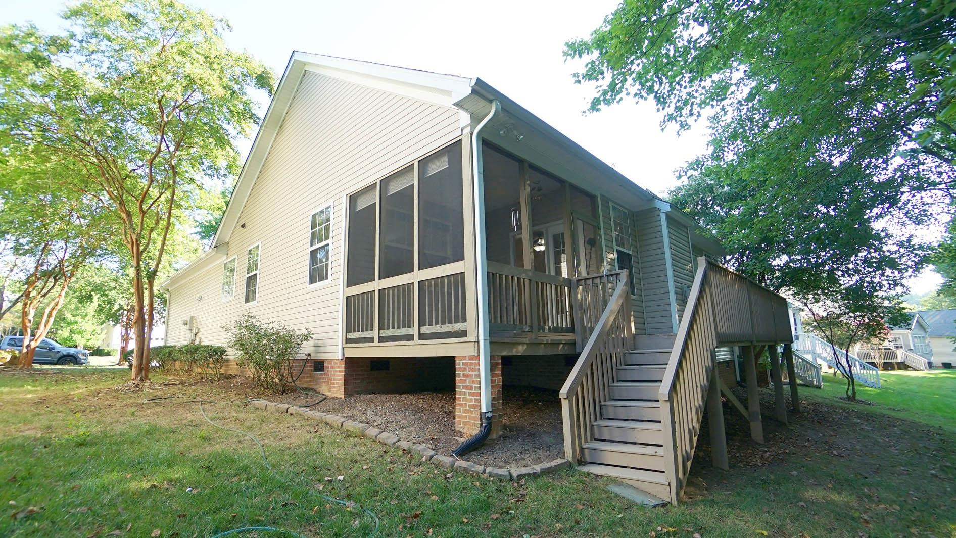 3010 Heritage Pines Drive