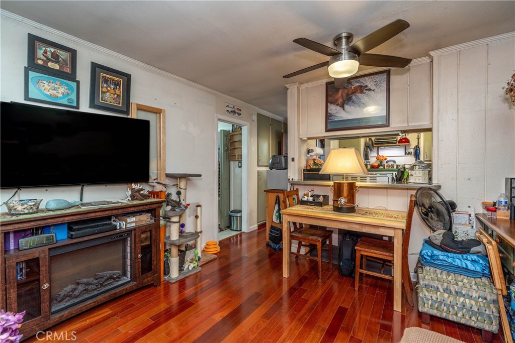 1030 W MacArthur Boulevard 40