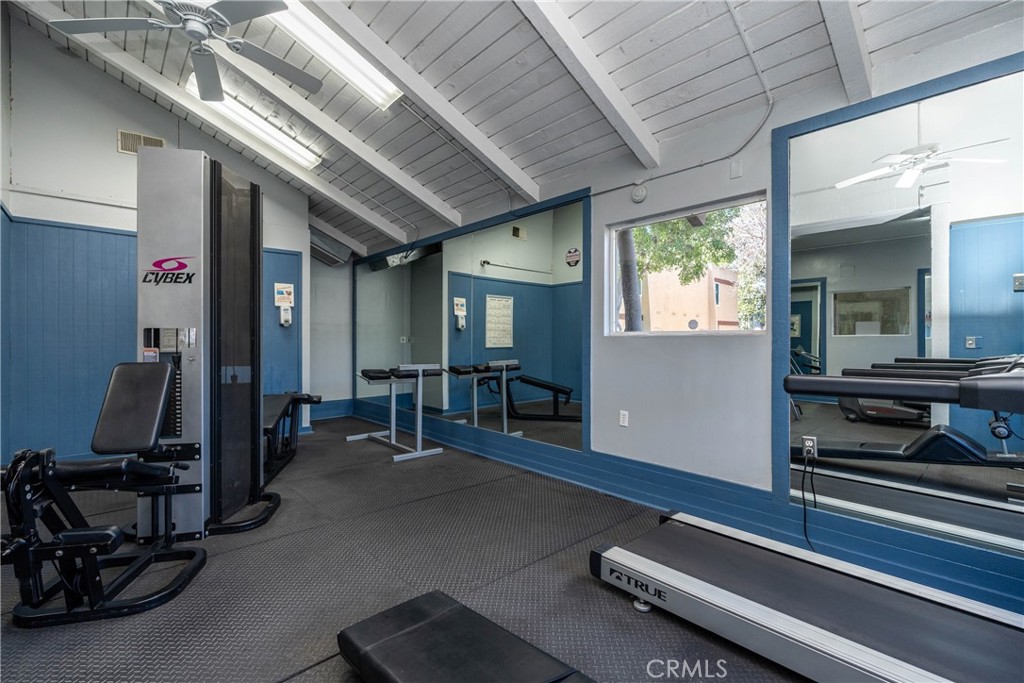 1030 W MacArthur Boulevard 40