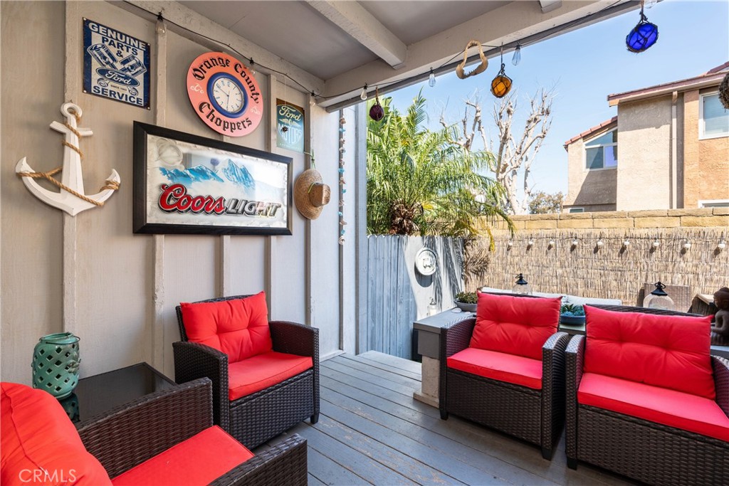 16872 Pacific Coast 103