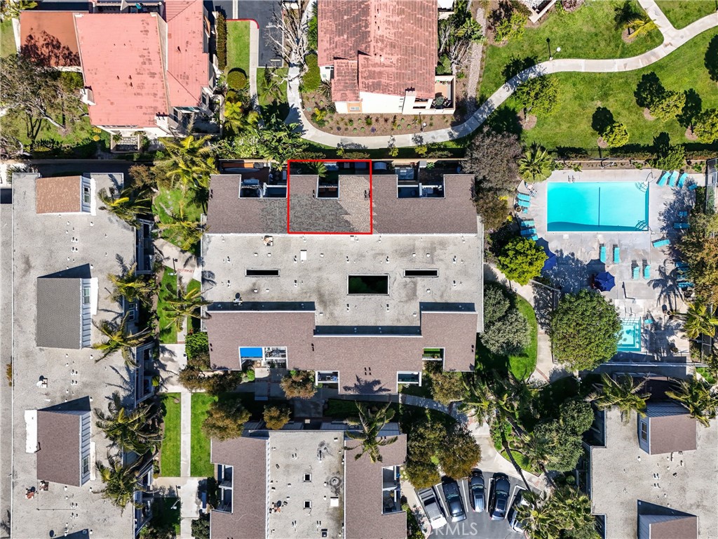 16872 Pacific Coast 103