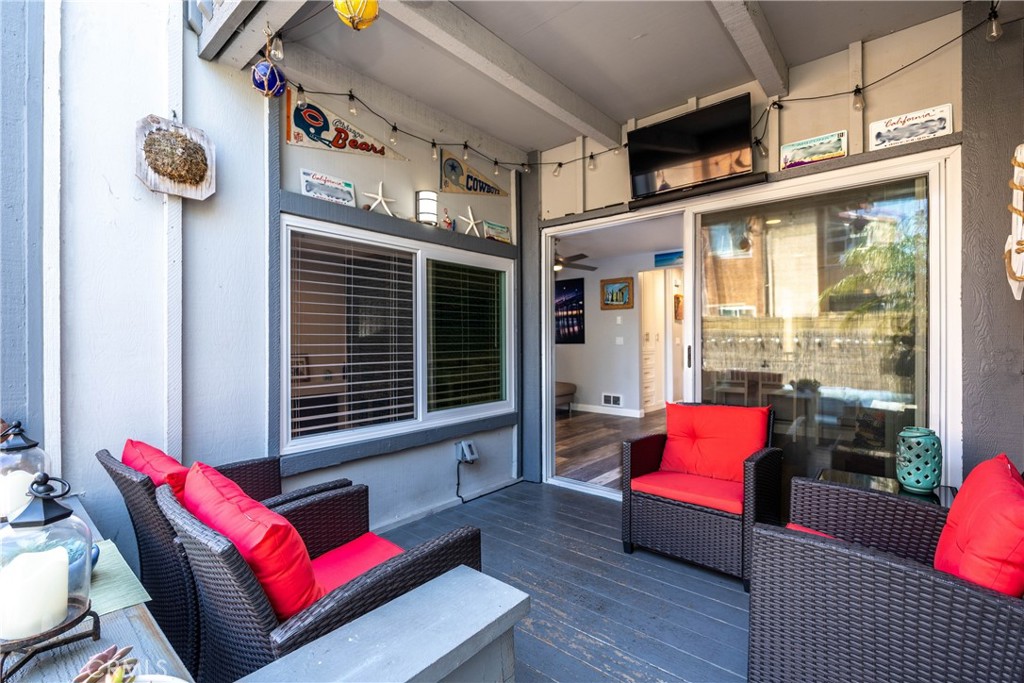 16872 Pacific Coast 103