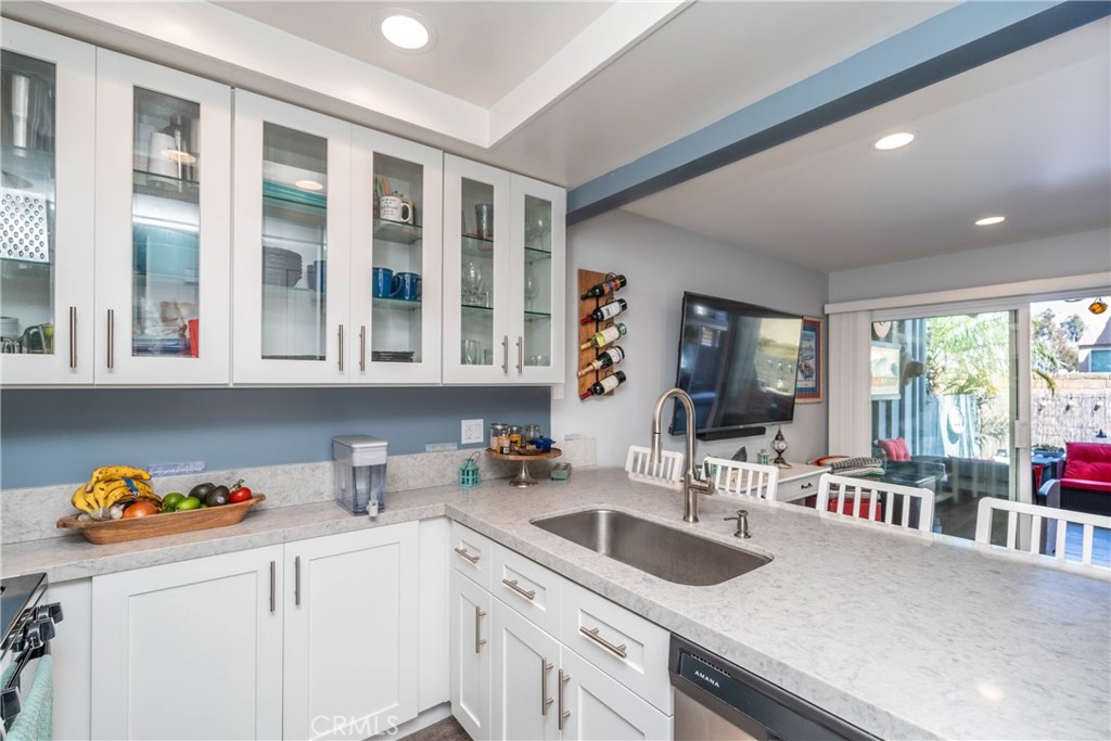 16872 Pacific Coast 103