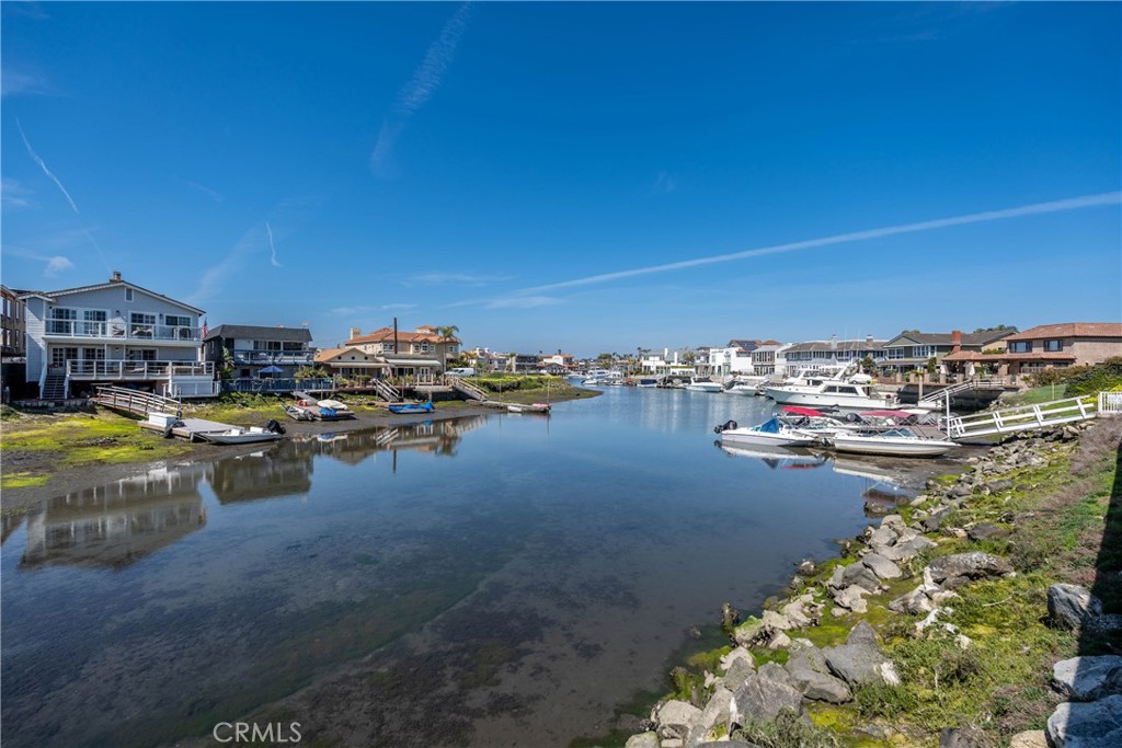 16872 Pacific Coast 103