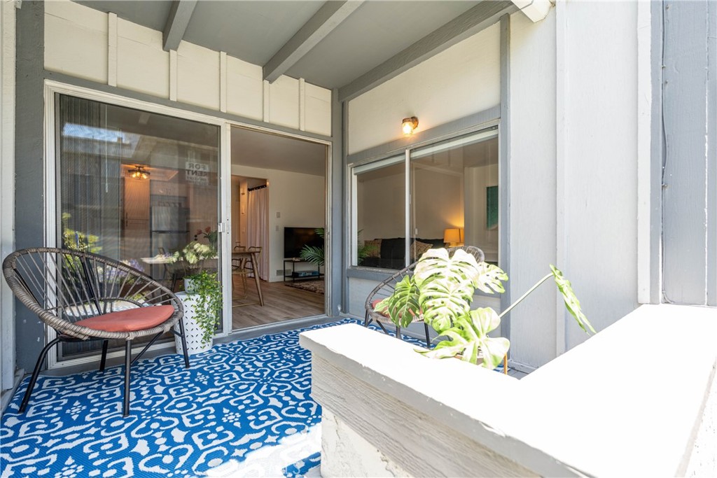 17072 Pacific Coast 90