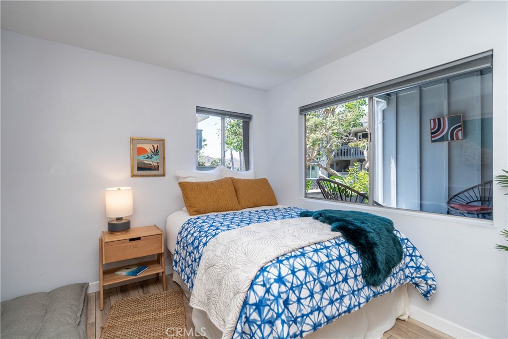 17072 Pacific Coast 90