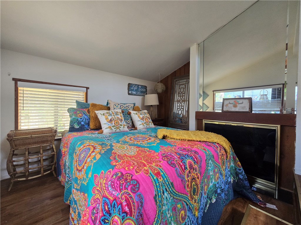 17082 Pacific Coast 205