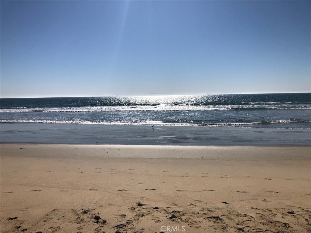 17082 Pacific Coast 205