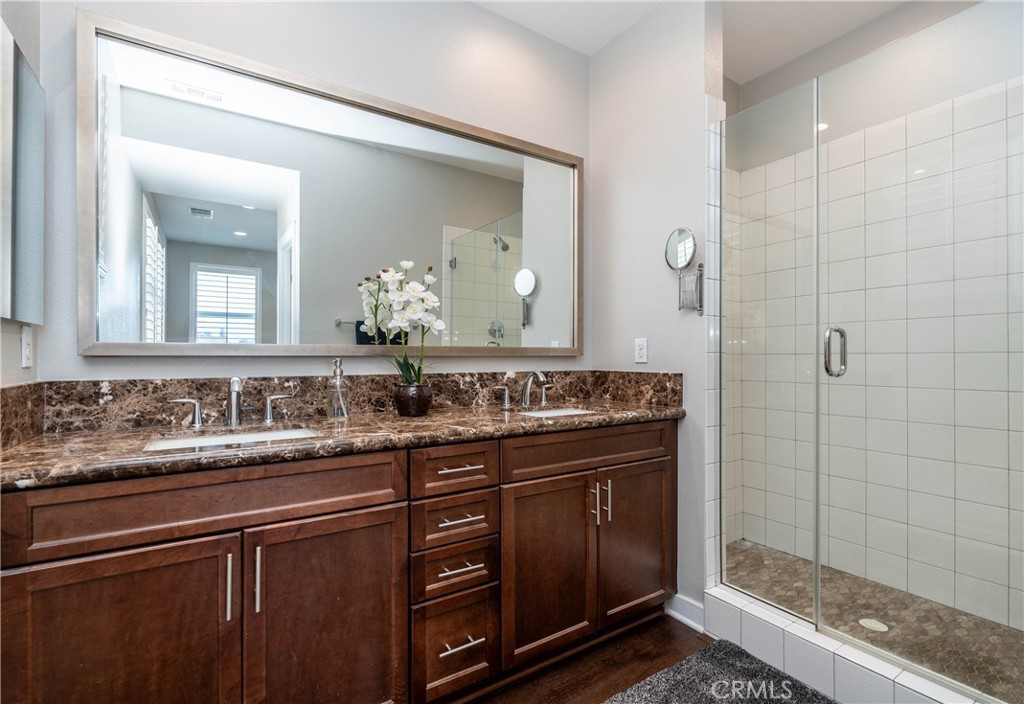 639 W Foothill Boulevard 12