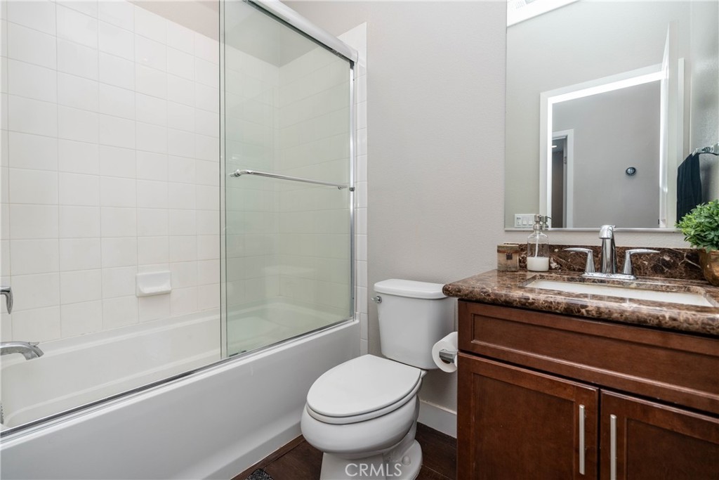 639 W Foothill Boulevard 12