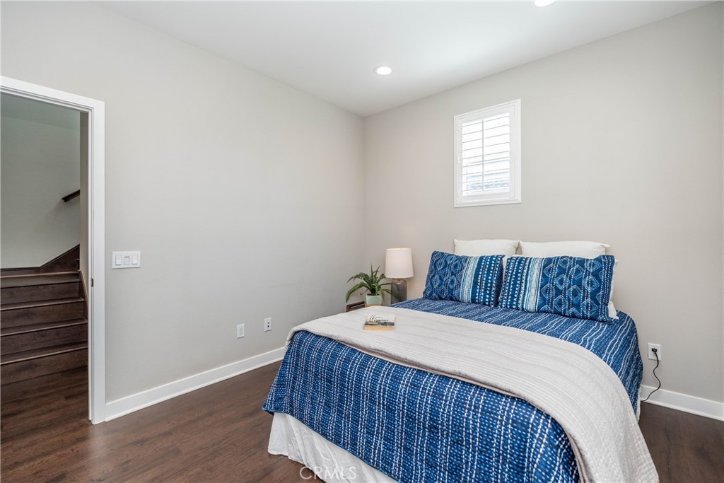 639 W Foothill Boulevard 12