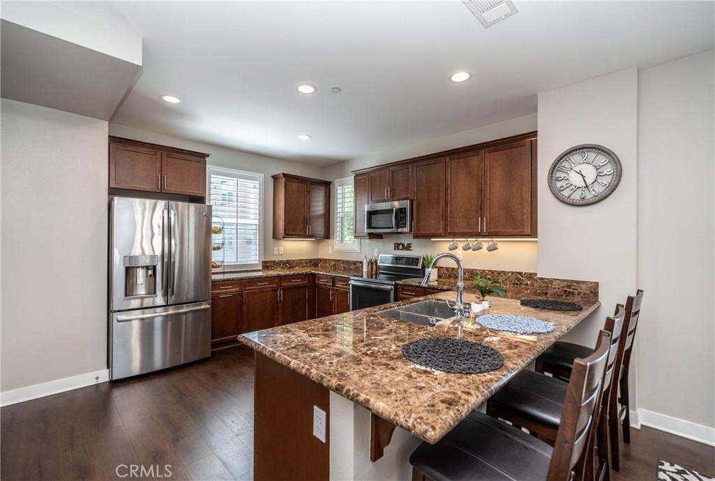 639 W Foothill Boulevard 12