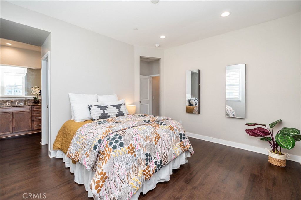 639 W Foothill Boulevard 12