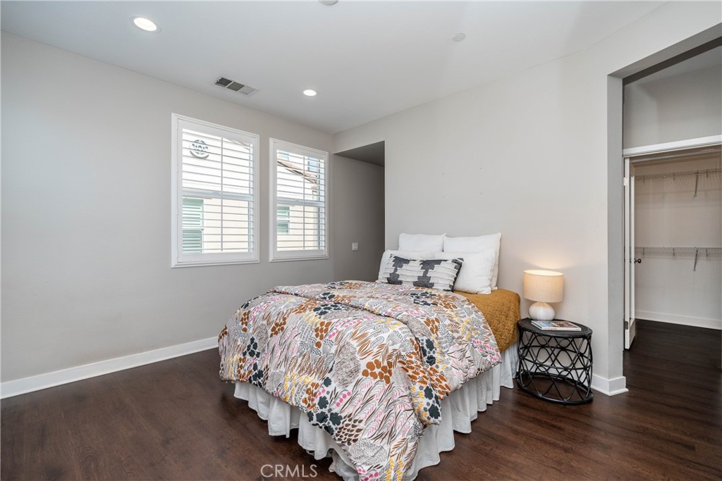 639 W Foothill Boulevard 12