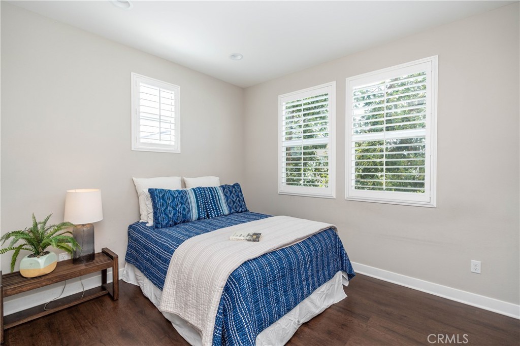 639 W Foothill Boulevard 12