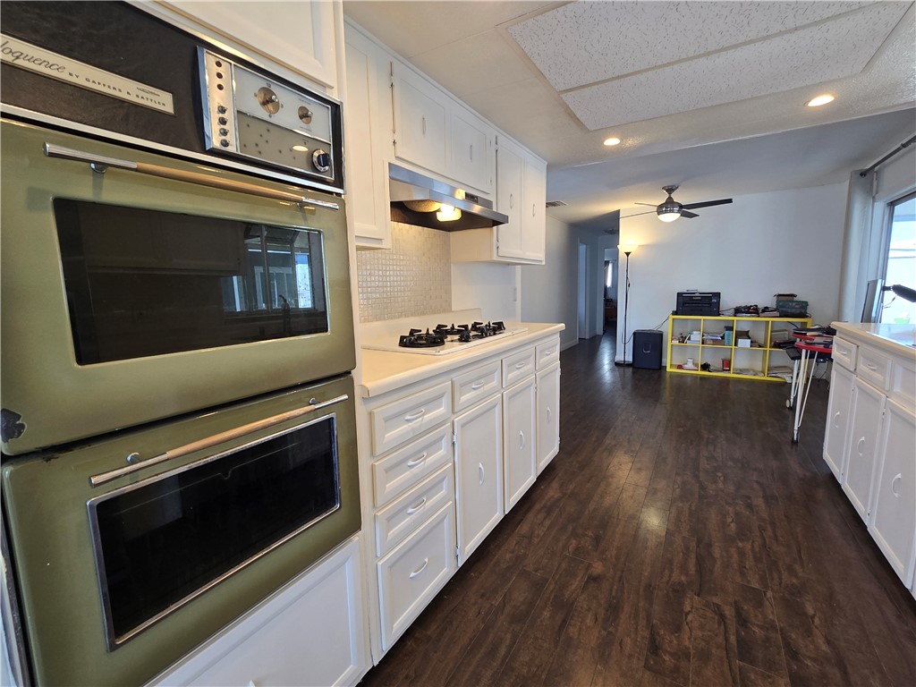 21851 Newland Street 119