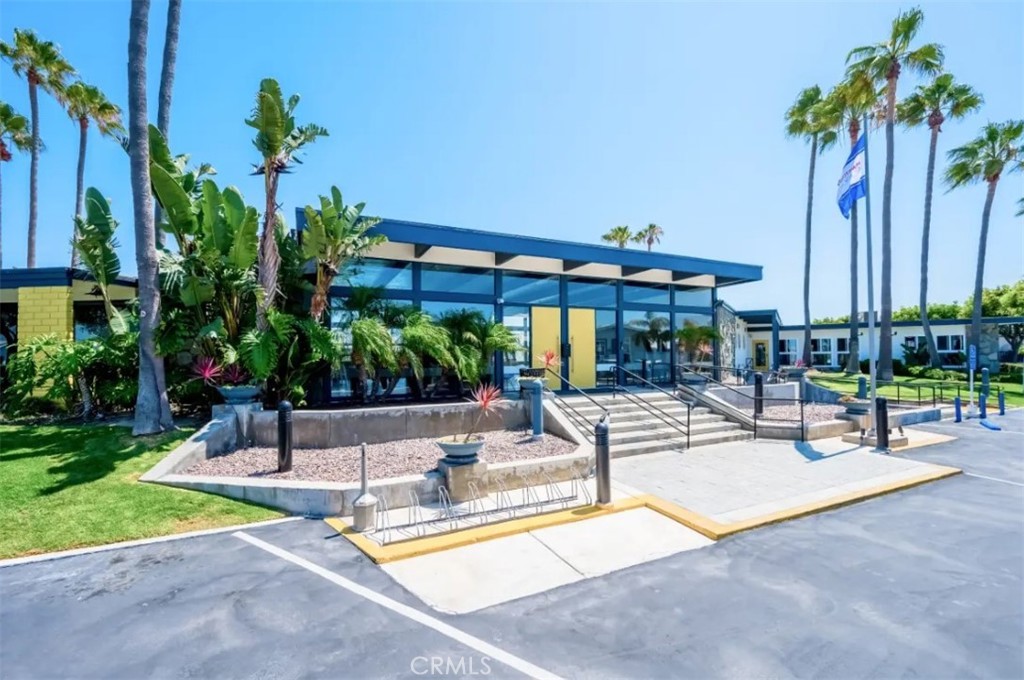 21851 Newland Street 119