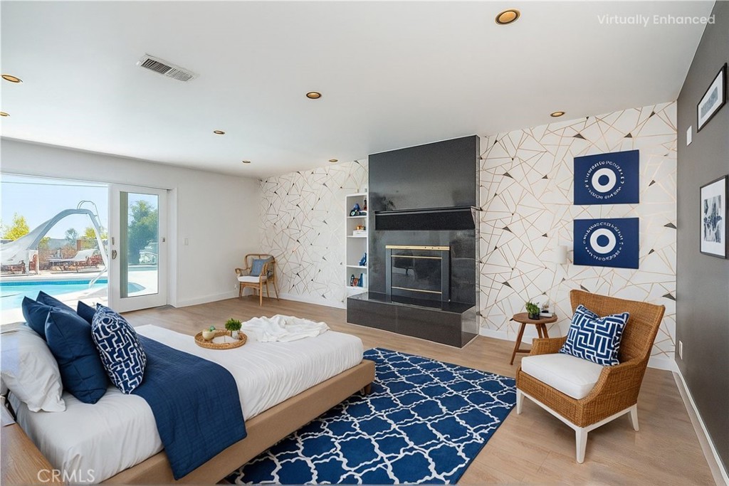 5726 Sunmist Drive