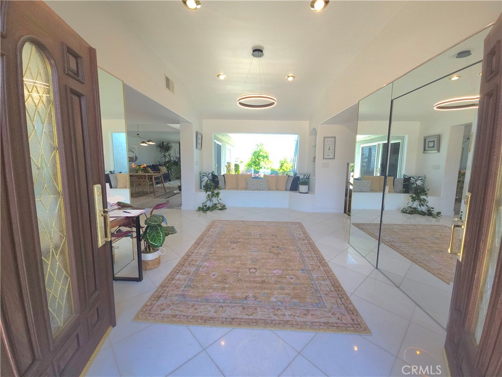 5726 Sunmist Drive