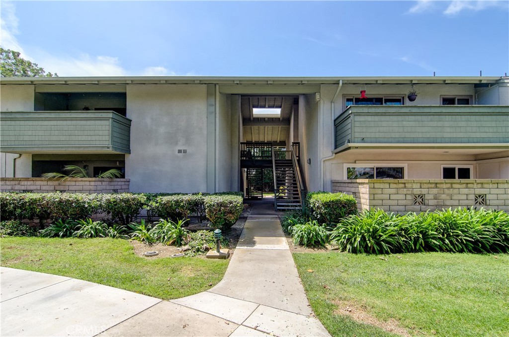 8777 Coral Springs Court 11B