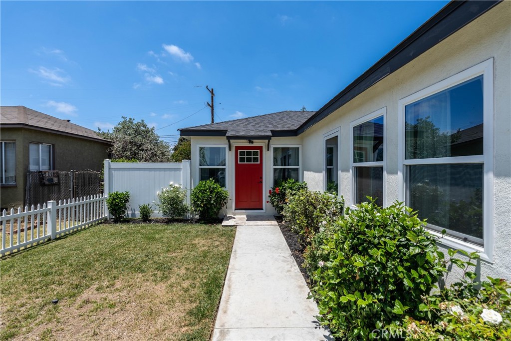 2241 Grand Ave