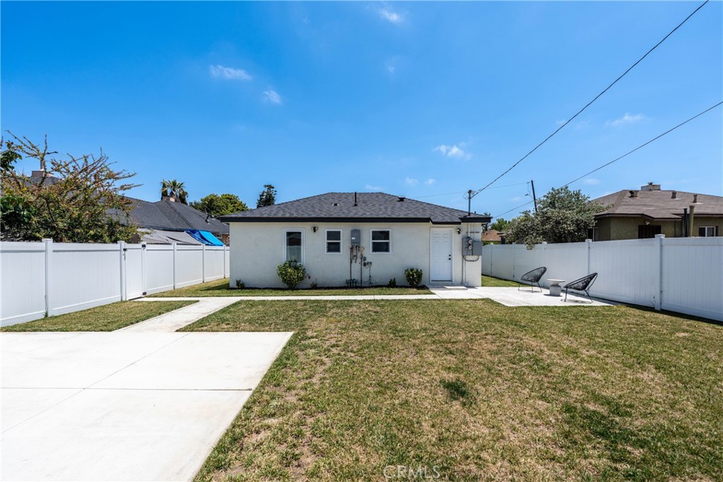 2241 Grand Ave