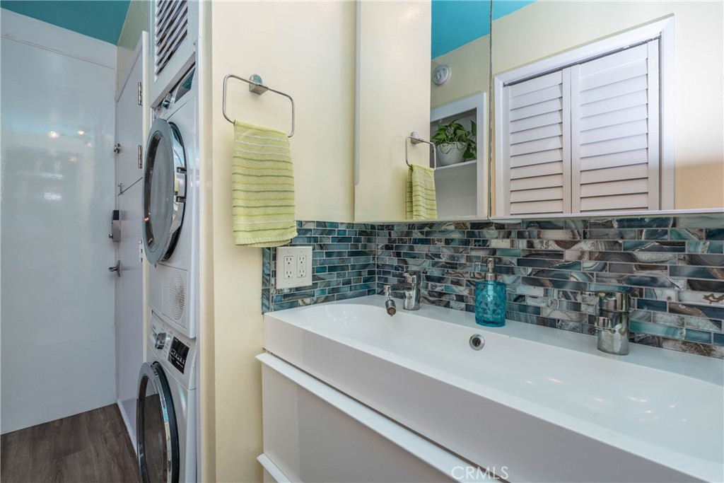 17072 Pacific Coast 100